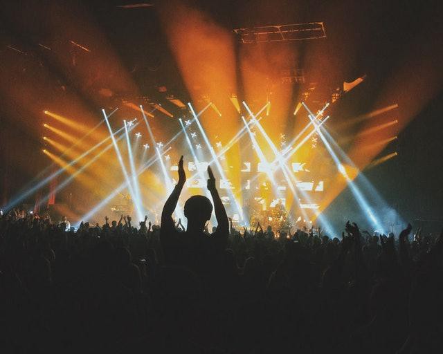 du lich gap troi mua day la 7 dieu ban co the lam de tan huong chuyen di bat chap thoi tiet