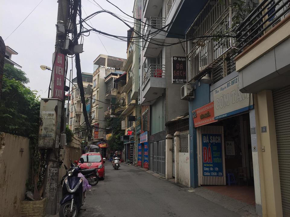 ha noi phat hien thi the co gai tre trong nha nghi sau 2 ngay den thue phong