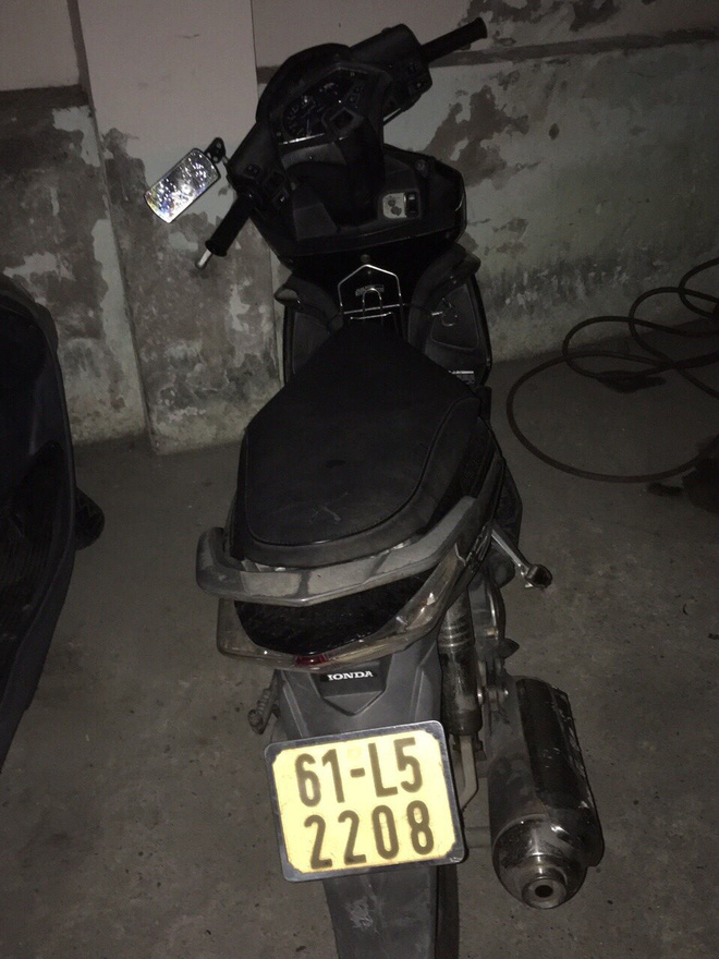 thanh nien cuop tai san nguoi phu nu ngoai quoc bi trinh sat dap nga xe o sai gon