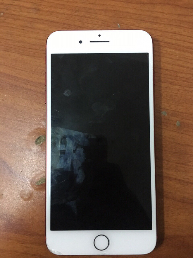 thanh nien cuop tai san nguoi phu nu ngoai quoc bi trinh sat dap nga xe o sai gon