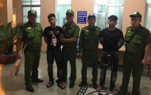 cong an ha noi chan nhom con do gan 100 doi tuong dung xe tai cho hung khi di hon chien