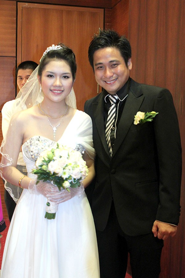 anh goi cam it thay cua vo dien vien minh tiep khi du thi hoa hau viet nam