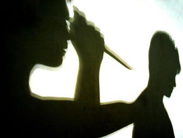 ha tinh anh vo rut luoi le dam thau tim em re vi mau thuan