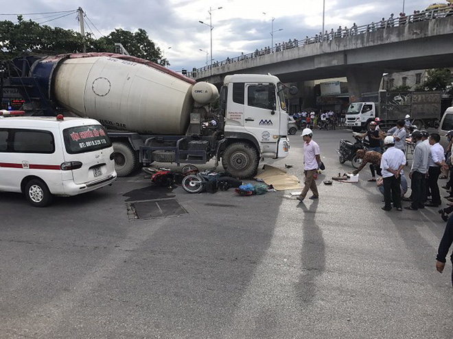 nghe an nga xuong duong sau va cham mot phu nu bi xe bon can tu vong