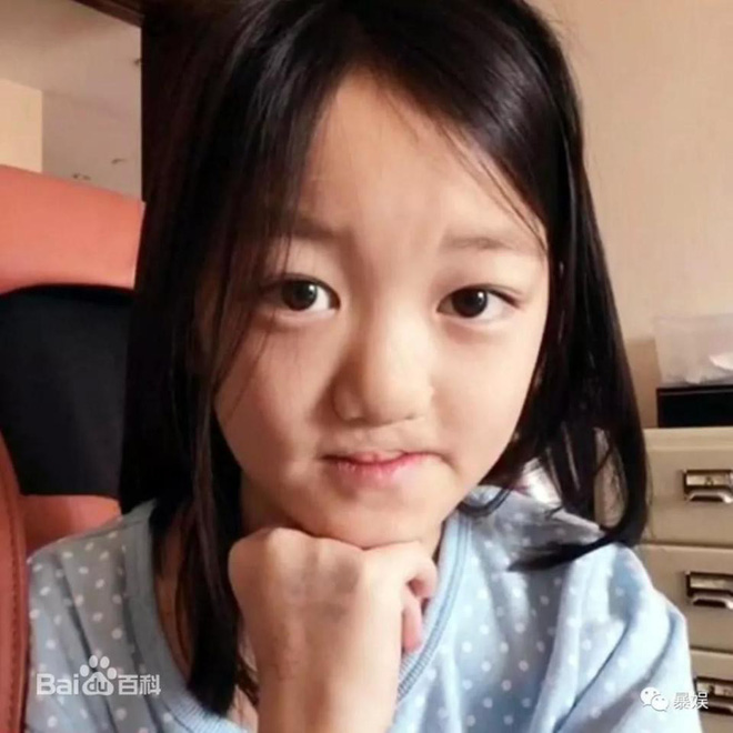 con gai 13 tuoi khuyet tat cua ly a bang cuoc song nhieu ton thuong va khac nguoi