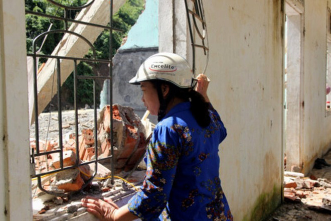 day nha cua truong tieu hoc mien nui nghe an tan hoang sau bao so 3 khong the khac phuc du da can ke nam hoc moi