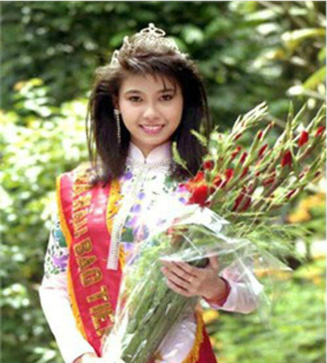 dieu kho tin sau dang quang cua 3 hoa hau viet bi an cap giai thuong khoc roi long mi va vuong mien