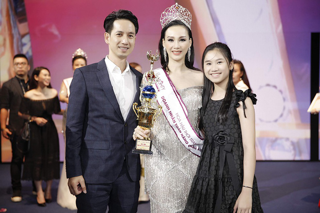 giang my nguyen vu trao vuong mien cho cuu nguoi mau 20 nam roi xa showbiz