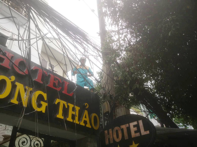 tphcm tru dien phat no roi boc chay khien nguoi dan thao chay hoang loan