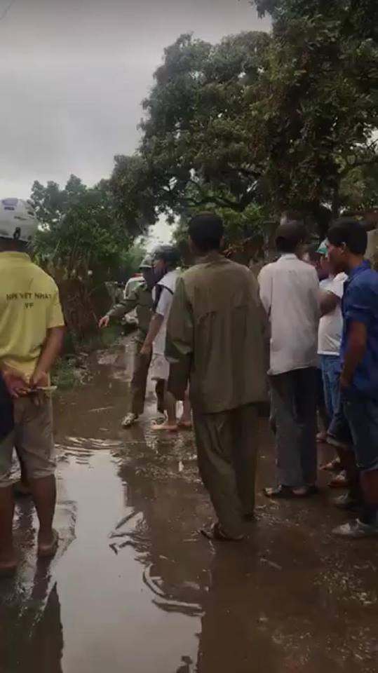 hung yen truy bat doi tuong len vao nha sat hai doi vo chong luc nua dem