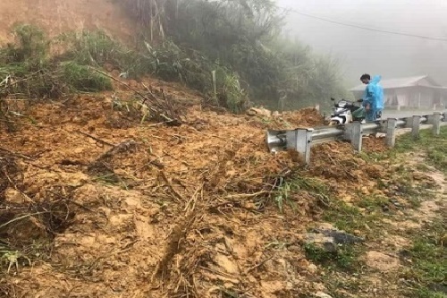 sat lo dat nghiem trong o huyen muong lat da co 1 nguoi tu vong