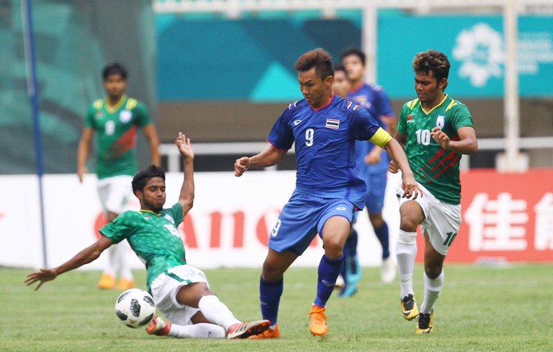 vong 18 asiad 2018 olympic viet nam thang tien thai lan ngam ngui chia diem