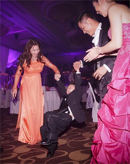 cach chong jennifer pham doi xu voi con rieng cua vo khien nhieu nguoi nguong mo