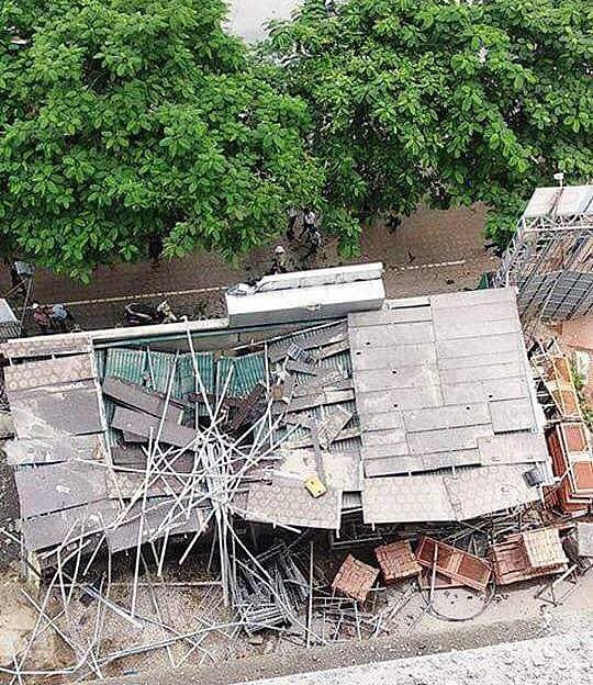ha noi dut cap cau thap cong trinh cao oc 39 tang vat lieu xay dung roi tu do cao hang chuc met lam do sap nha dieu hanh