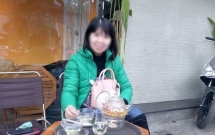 vu chong cam dao truy sat vo tu vong vo de danh tien cho con trai vua do dai hoc chong xin khong duoc nen xich mich