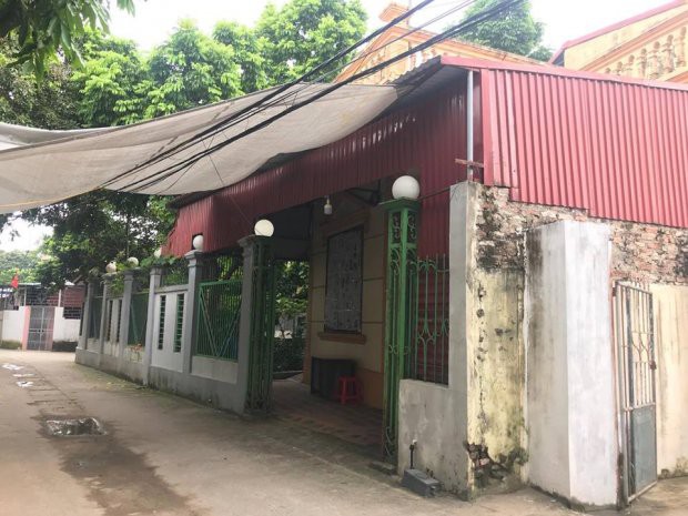 vu chong cam dao truy sat vo tu vong vo de danh tien cho con trai vua do dai hoc chong xin khong duoc nen xich mich