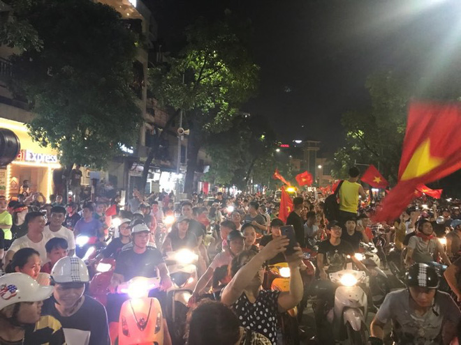co dong vien vo oa sung suong khi doi tuyen viet nam lan dau vao tu ket asiad