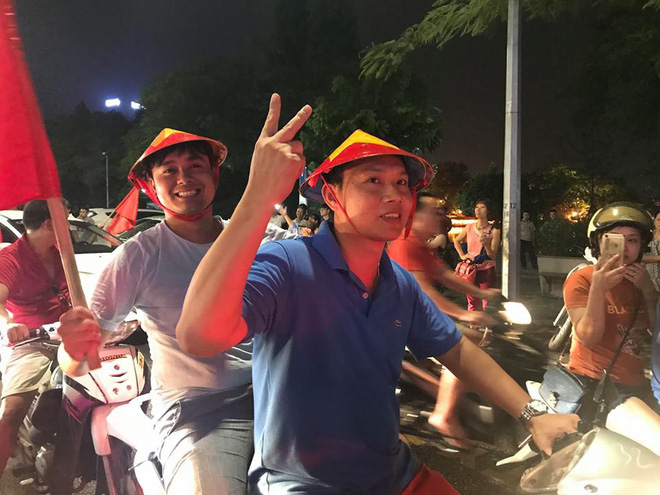 co dong vien vo oa sung suong khi doi tuyen viet nam lan dau vao tu ket asiad