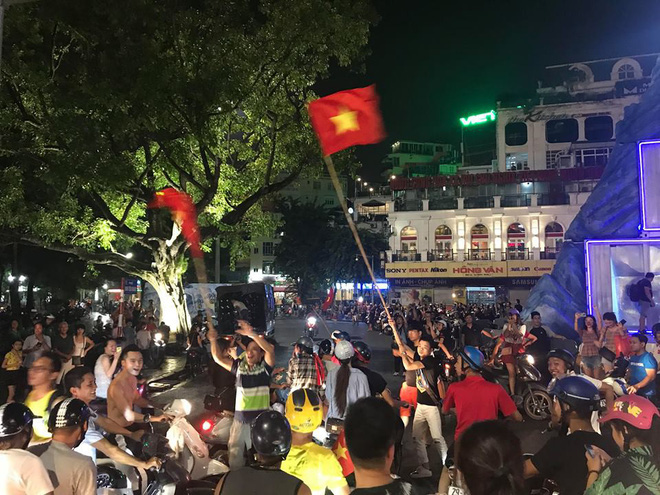 co dong vien vo oa sung suong khi doi tuyen viet nam lan dau vao tu ket asiad