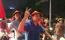 co dong vien vo oa sung suong khi doi tuyen viet nam lan dau vao tu ket asiad
