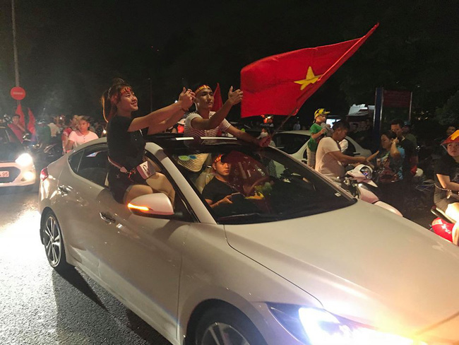 ha noi huy dong hon 500 canh sat bao ve trat tu sau tran tu ket viet nam syria toi nay