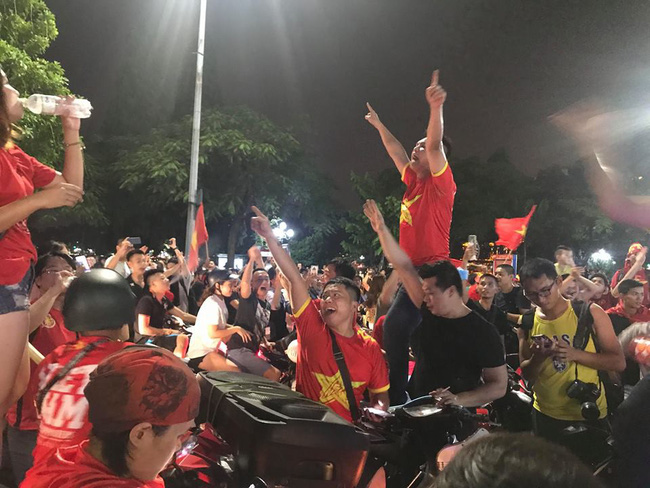 ha noi huy dong hon 500 canh sat bao ve trat tu sau tran tu ket viet nam syria toi nay