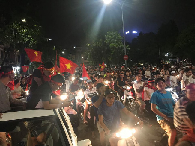 ha noi huy dong hon 500 canh sat bao ve trat tu sau tran tu ket viet nam syria toi nay