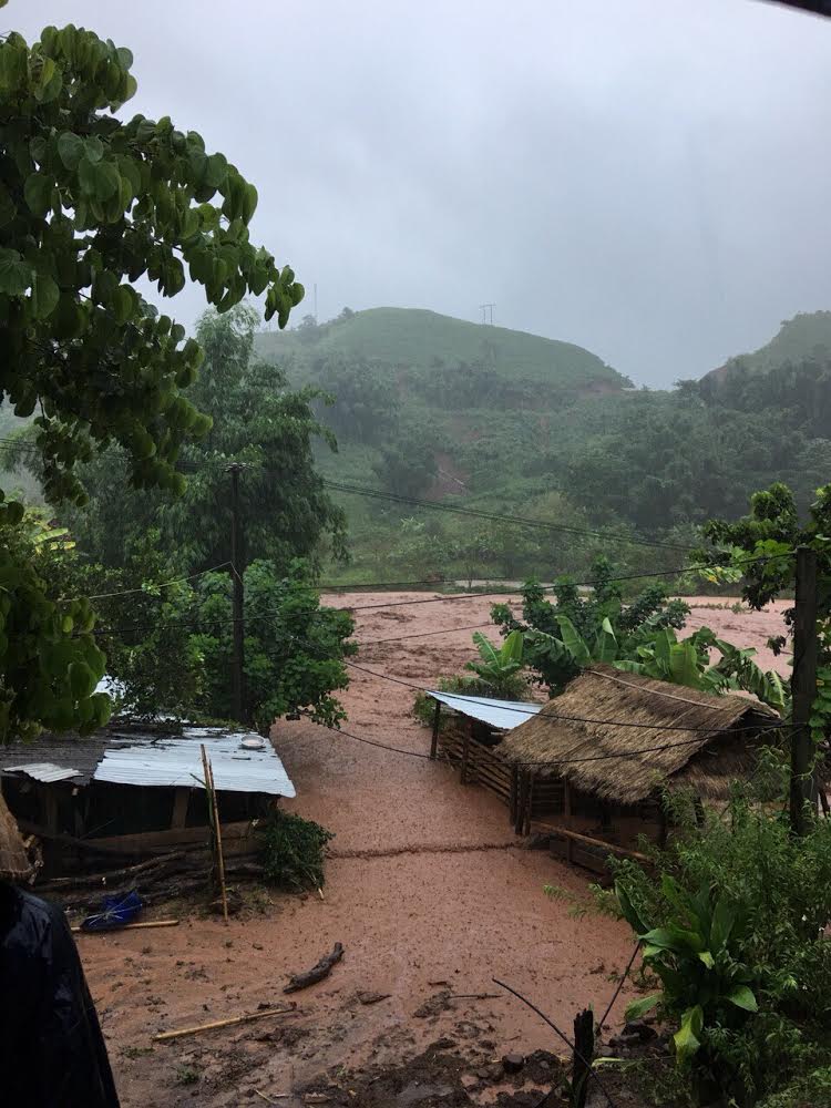 nhieu dia phuong o dien bien bi mua lu hoanh hanh