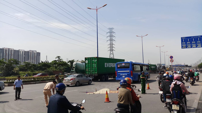 lien tiep 2 vu tai nan o quan thu duc khien 2 nguoi tu vong