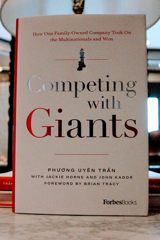 vuot len nguoi khong lo ky tich nguoi viet thoi 40