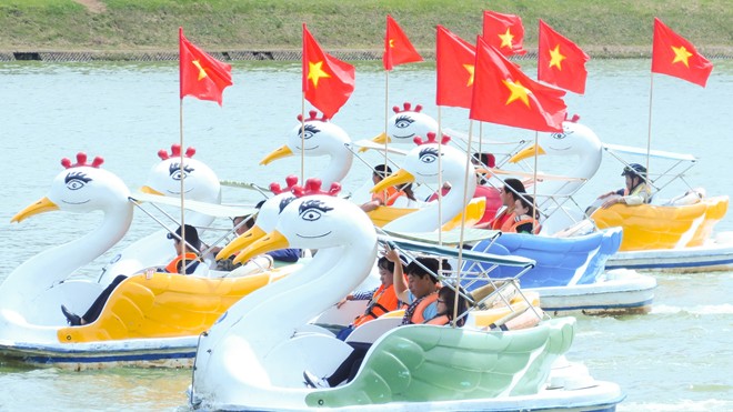 nhom phuot 3 mien thi tai voi da lat nhung cung duong xanh