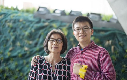 frank nguyen chang trai goc viet phat minh thiet bi canh bao truy tim