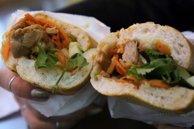 nhung quan banh mi viet tru danh o new york