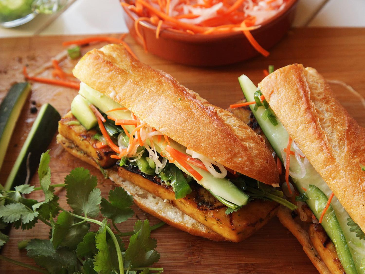 nhung quan banh mi viet tru danh o new york