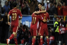 jordi alba va andres iniesta toa sang giup tay ban nha doi no slovakia