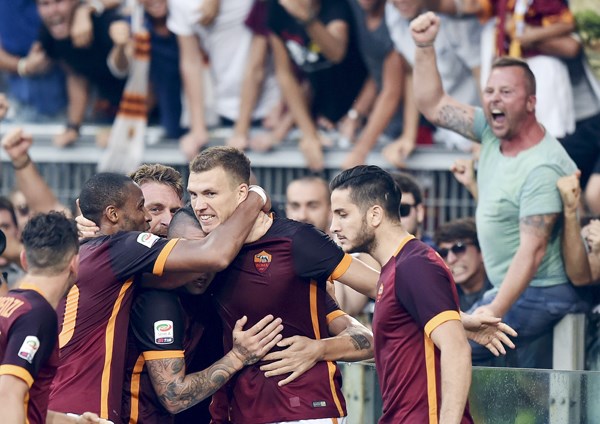 roma barca mo man chien dich bao ve ngai vang
