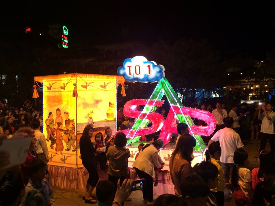 hanh trinh 247 tung bung khai mac cac le hoi