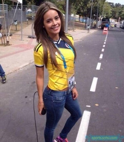 phong vien boc lua lien tuc dinh phot vi cuong messi