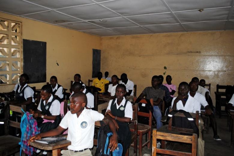 liberia la nuoc co ty le tre em that hoc cao nhat the gioi