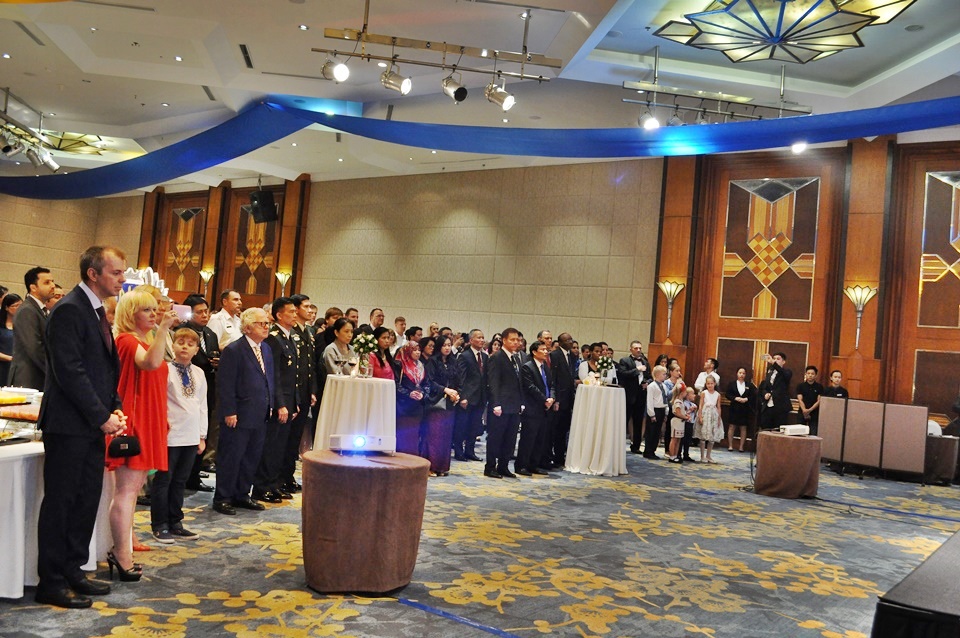 giao luu huu nghi ban be quoc te nhan ky niem 25 nam quoc khanh ukraina