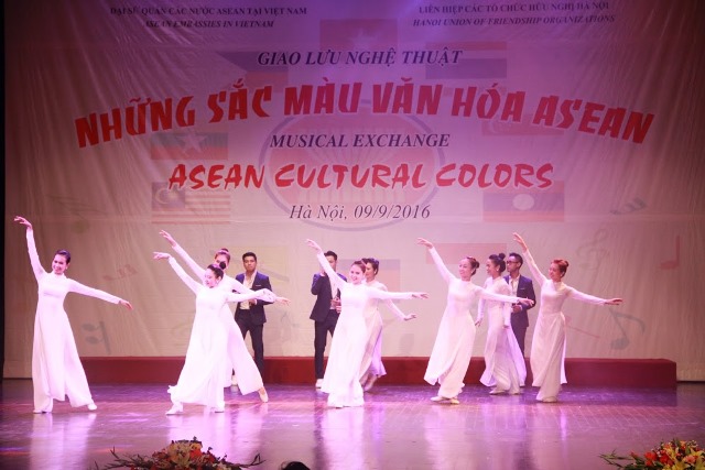 song dong chuong trinh nghe thuat nhung sac mau van hoa asean