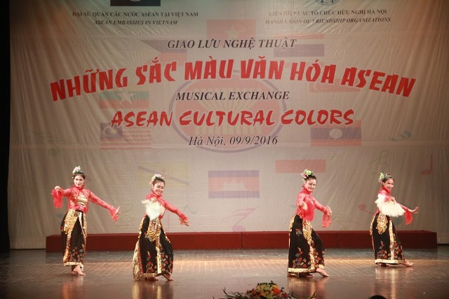 song dong chuong trinh nghe thuat nhung sac mau van hoa asean