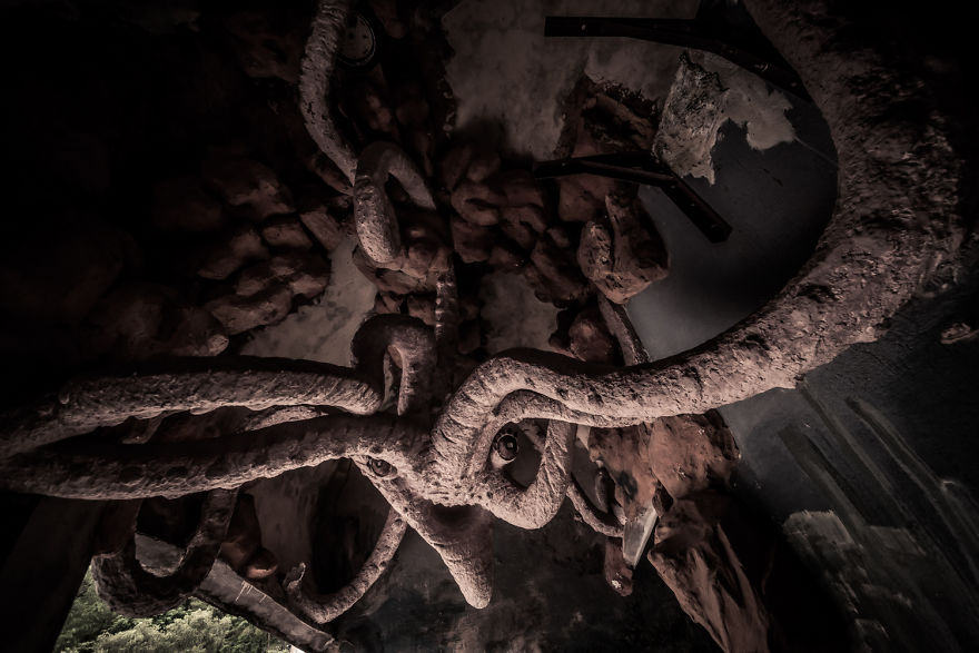 cong vien bo hoang o hue day ma mi trong mat du khach nuoc ngoai