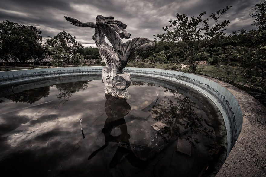 cong vien bo hoang o hue day ma mi trong mat du khach nuoc ngoai