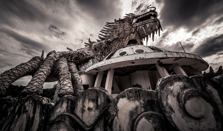 cong vien bo hoang o hue day ma mi trong mat du khach nuoc ngoai