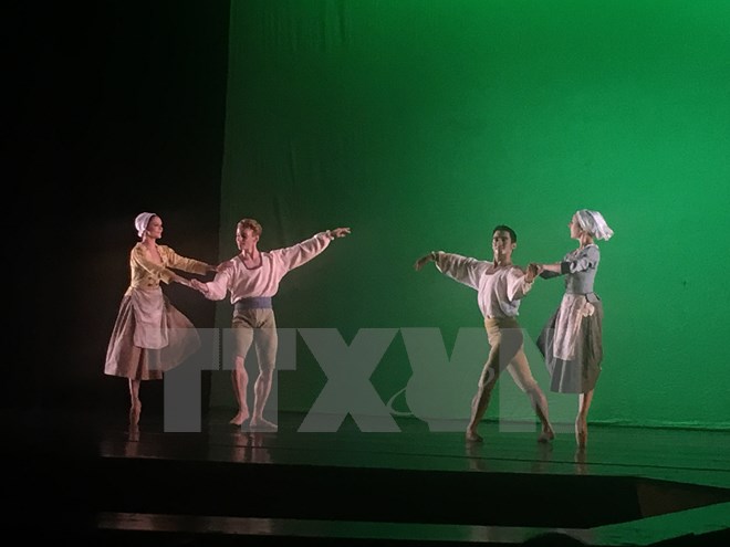 bieu dien ballet ky niem 20 nam thiet lap quan he hop tac ha noi toulouse phap