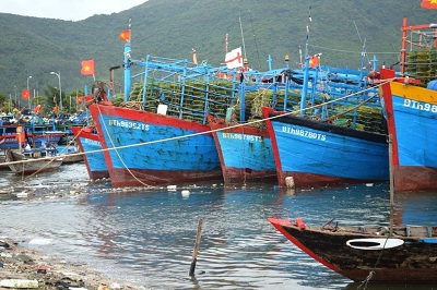 1 nguoi mat tich nhieu thuyen gap nan do bao so 4