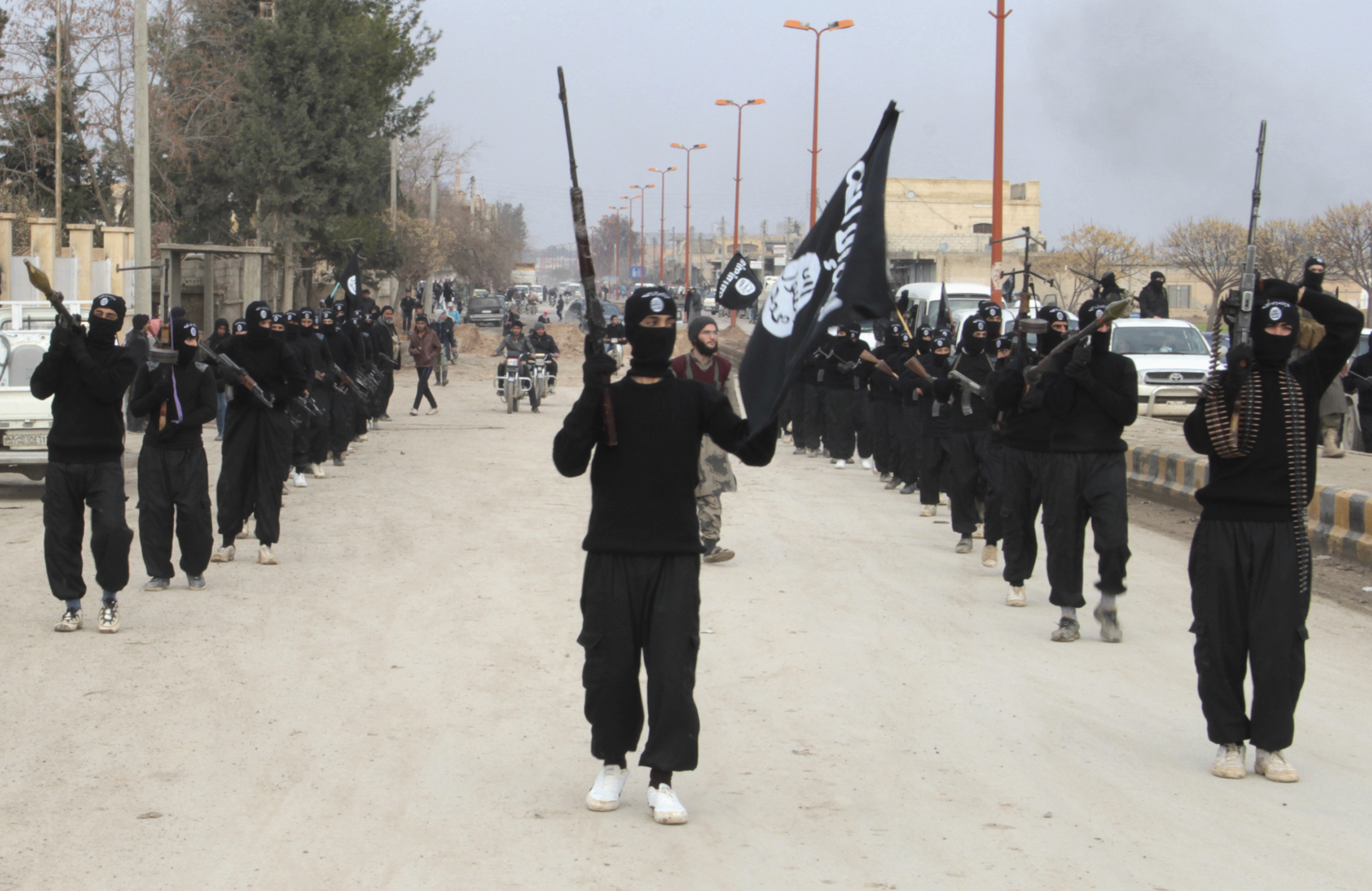 nga my dong y gia han lenh ngung ban syria them 2 ngay