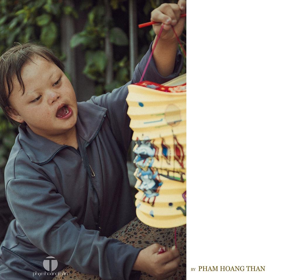 trung thu 2016 bo anh me oi con lon roi chiem chon trai tim cua doc gia