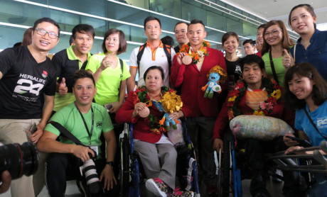 doan the thao khuyet tat viet nam tro ve trong vinh quang